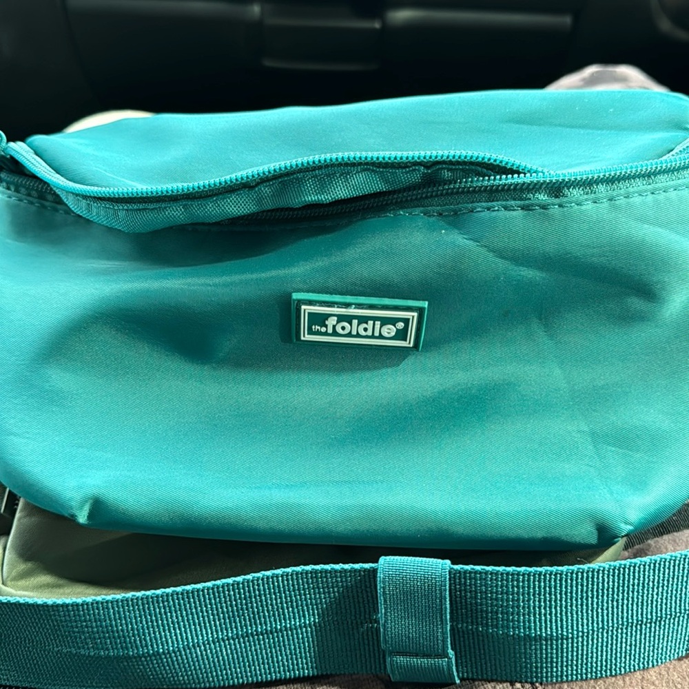 Foldie crossbody bag